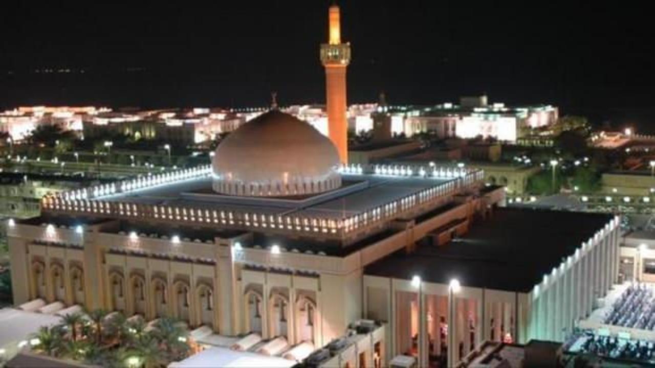 Kuveyt'te camiler yeniden açıldı