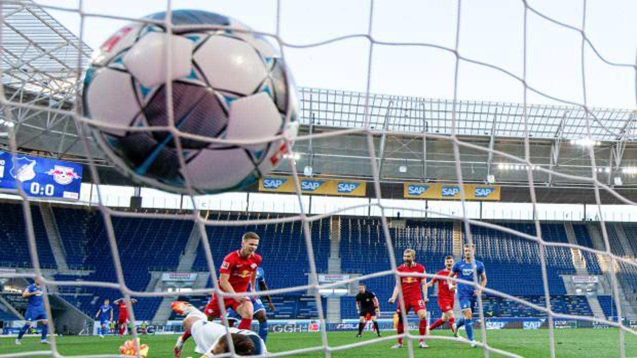 Leipzig deplasmanda 3 puanı 2 golle aldı