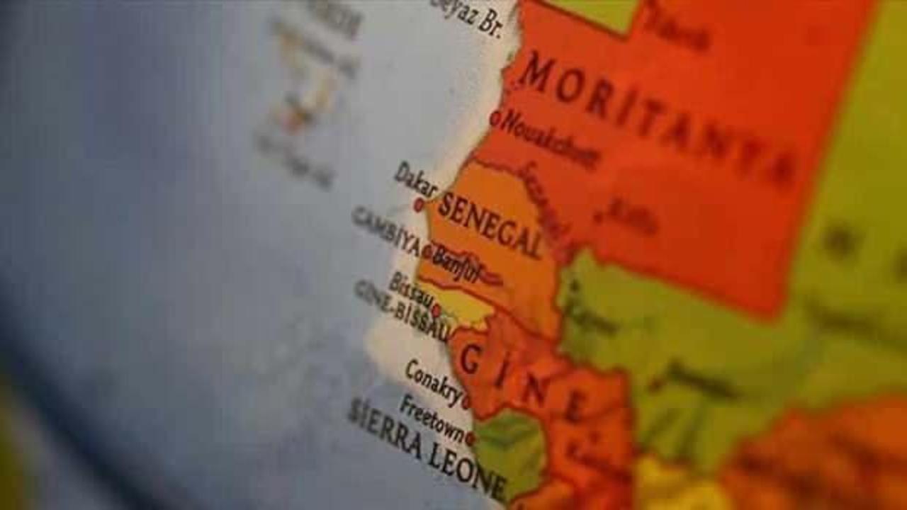 Senegal'de halk, Fransız sömürgecilerin kalıntılarını istemiyor