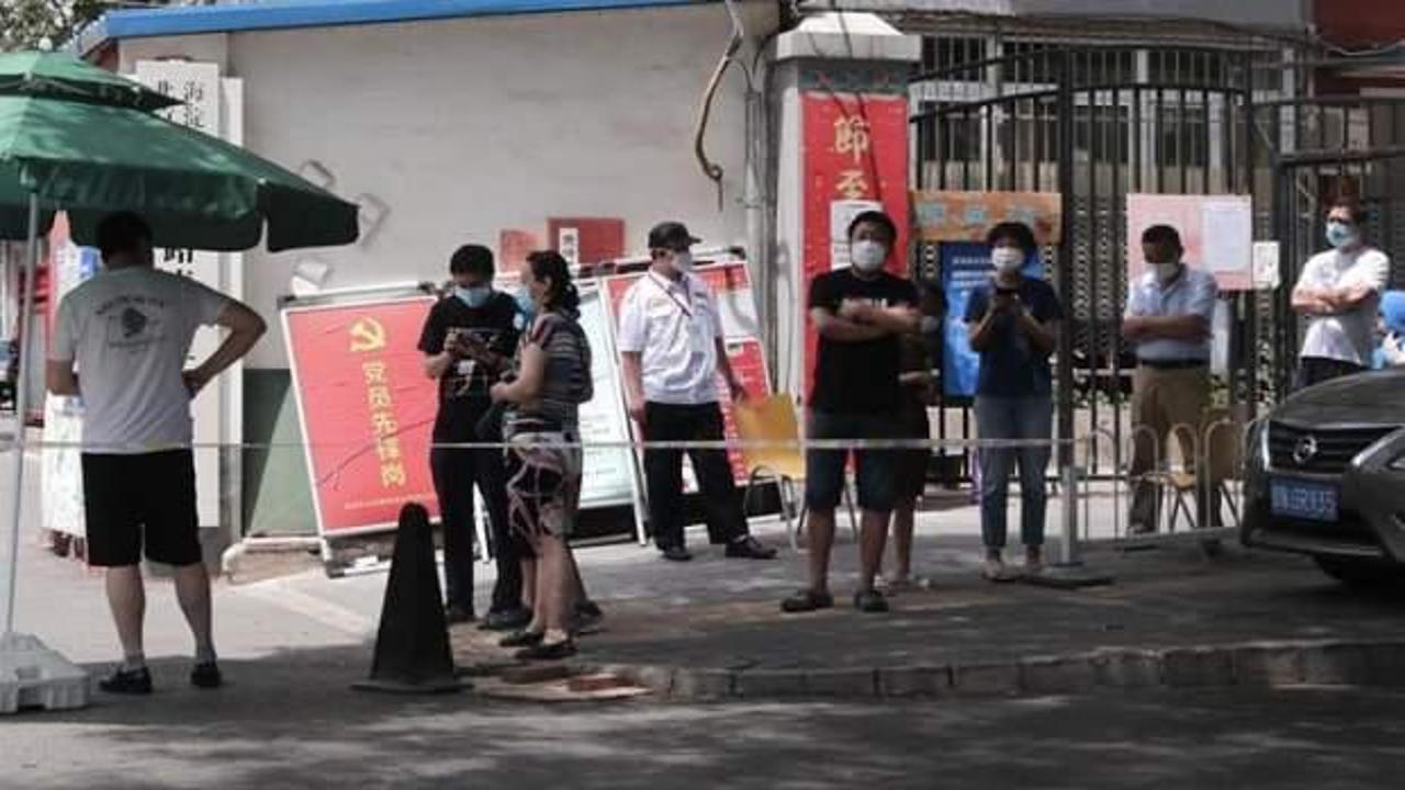Çin'de ikinci dalga başladı: Başkent Pekin'de salgın paniği