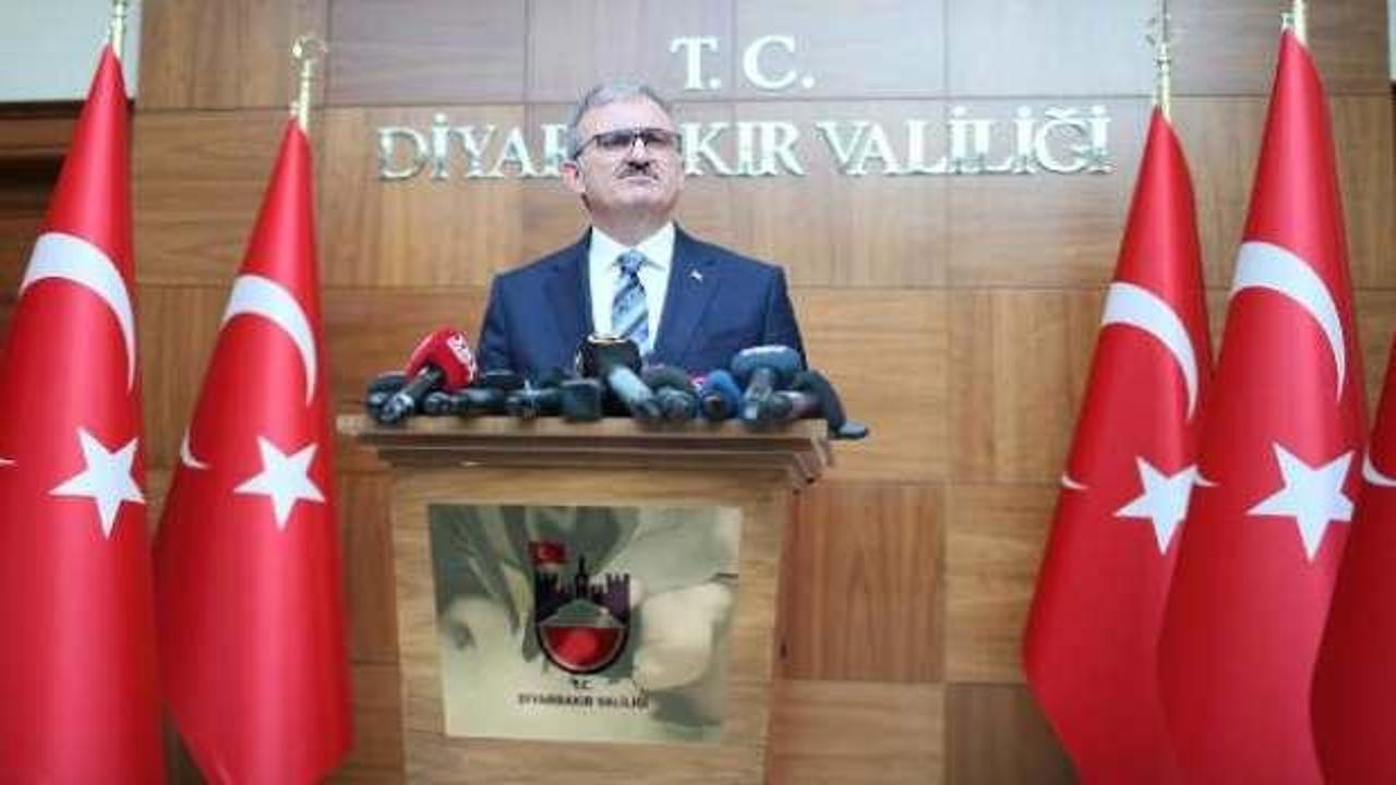 Diyarbakır Valisi Münir Karaloğlu, görevine başladı