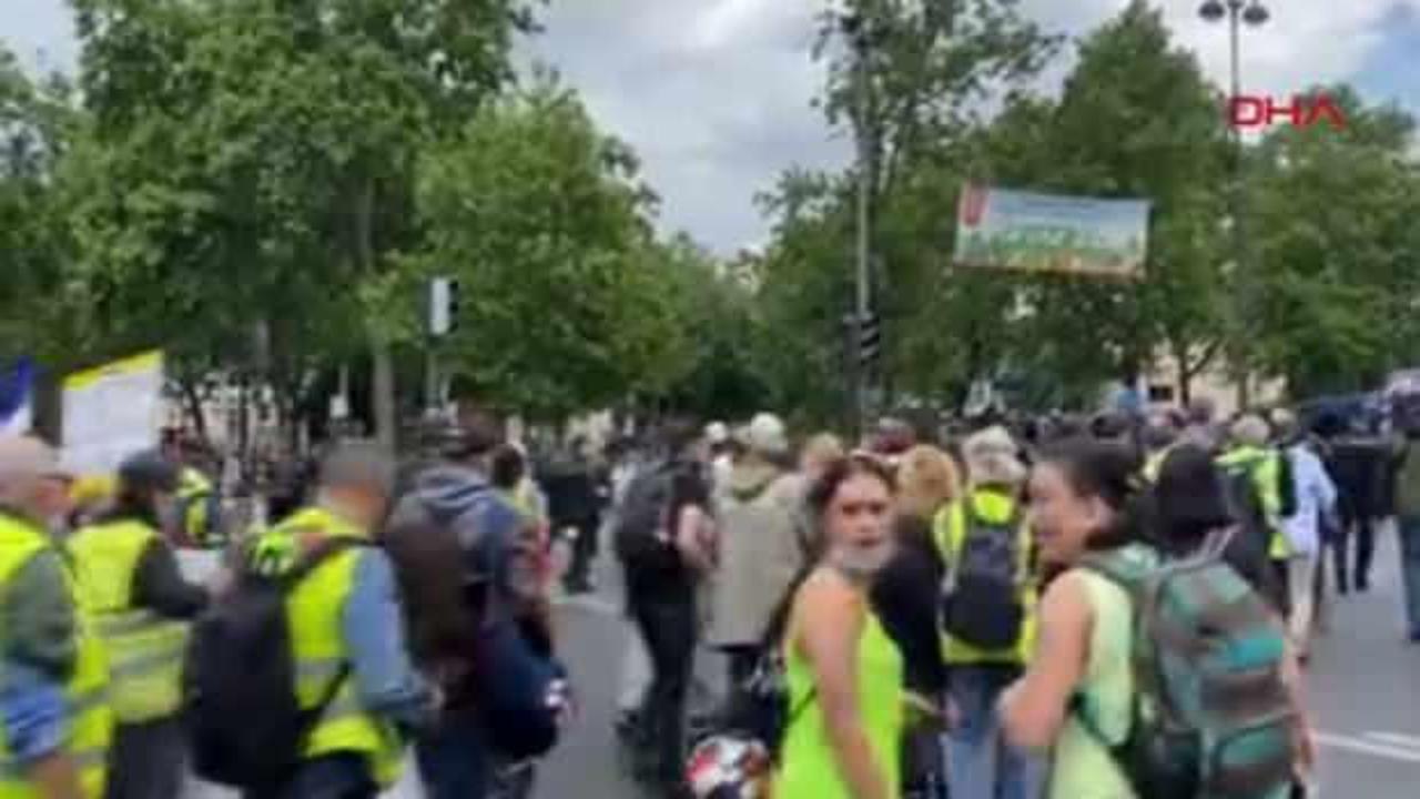 Fransa'da Sarı Yelekliler 2 ay sonra yeniden sokağa döküldü