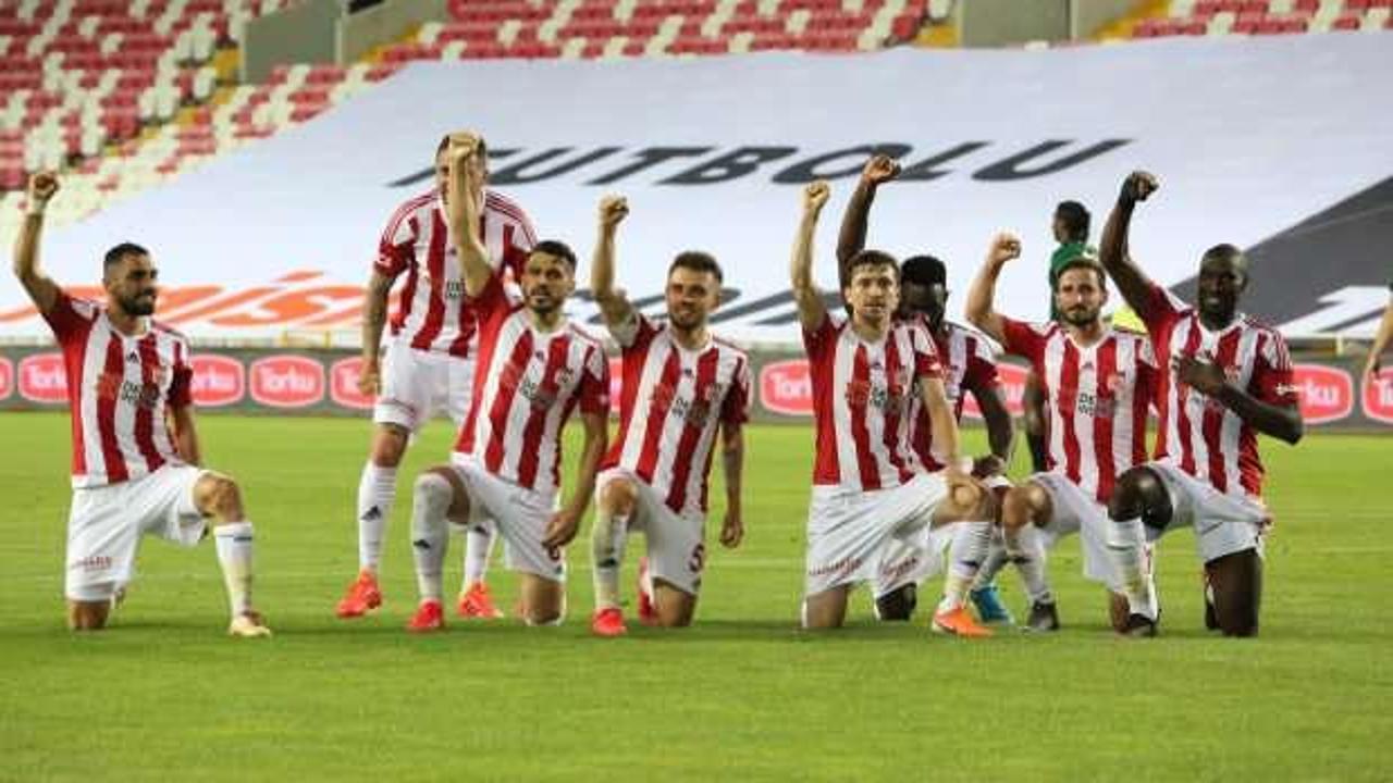 Kritik 3 puan! Sivasspor'un zirve inadı sürüyor