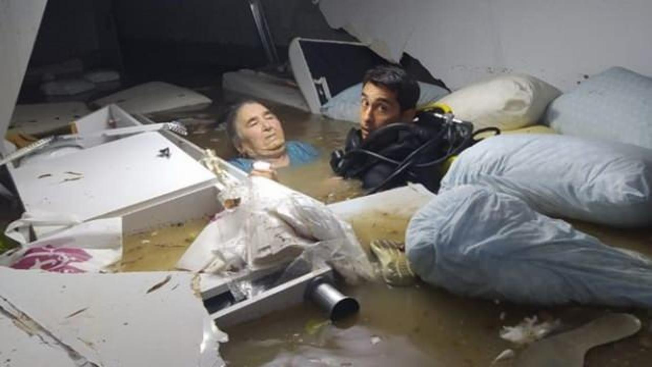 Yağmur suyunun içinde boğulmaktan kurtarılan kadında koronavirüs çıktı