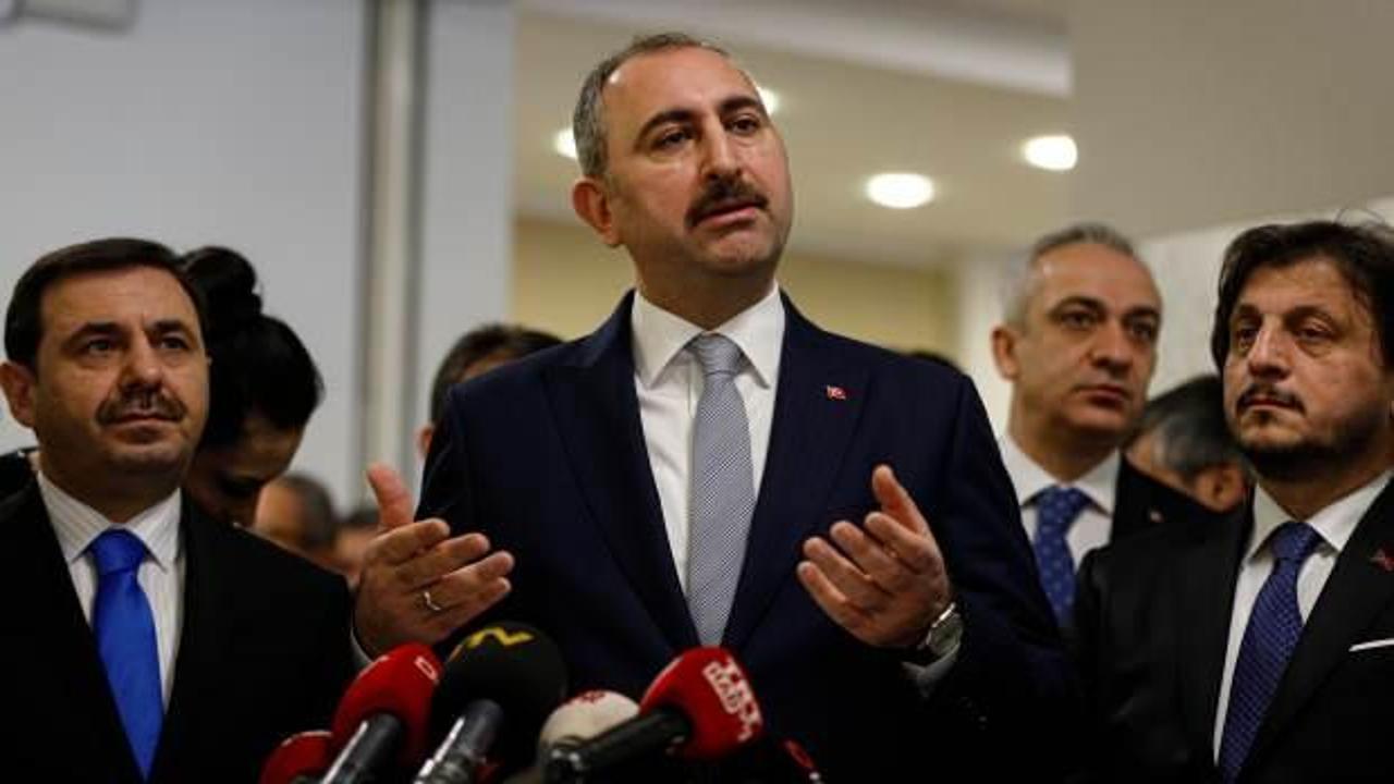 Adalet Bakanı Gül'den yürüyüşe katılan baro başkanlarına tepki