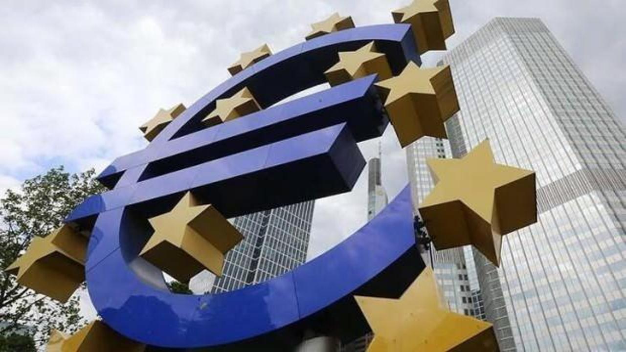 ECB: Pandemi varlık alım programı bir yıl sürecek
