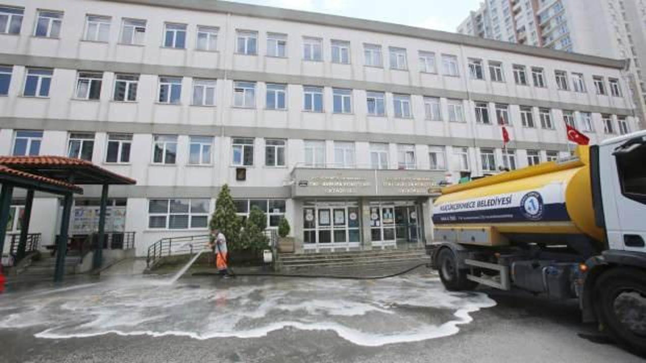  İstanbul’da YKS öncesi okullar dezenfekte edildi