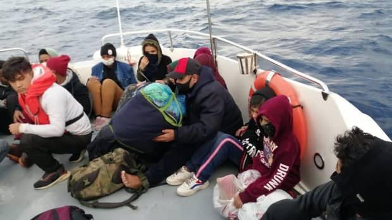 İzmir’de 21 sığınmacı kurtarıldı