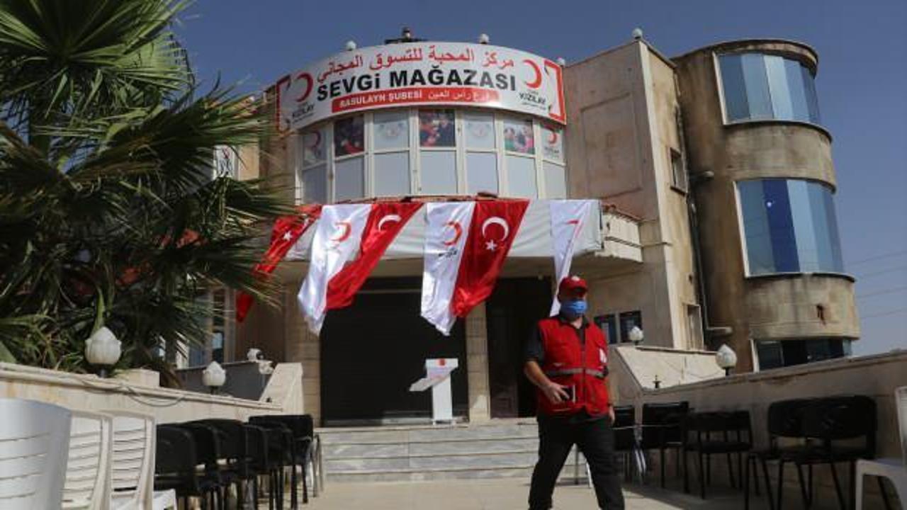 Türk Kızılay'ı Rasulayn'a 'Sevgi Mağazası' açtı