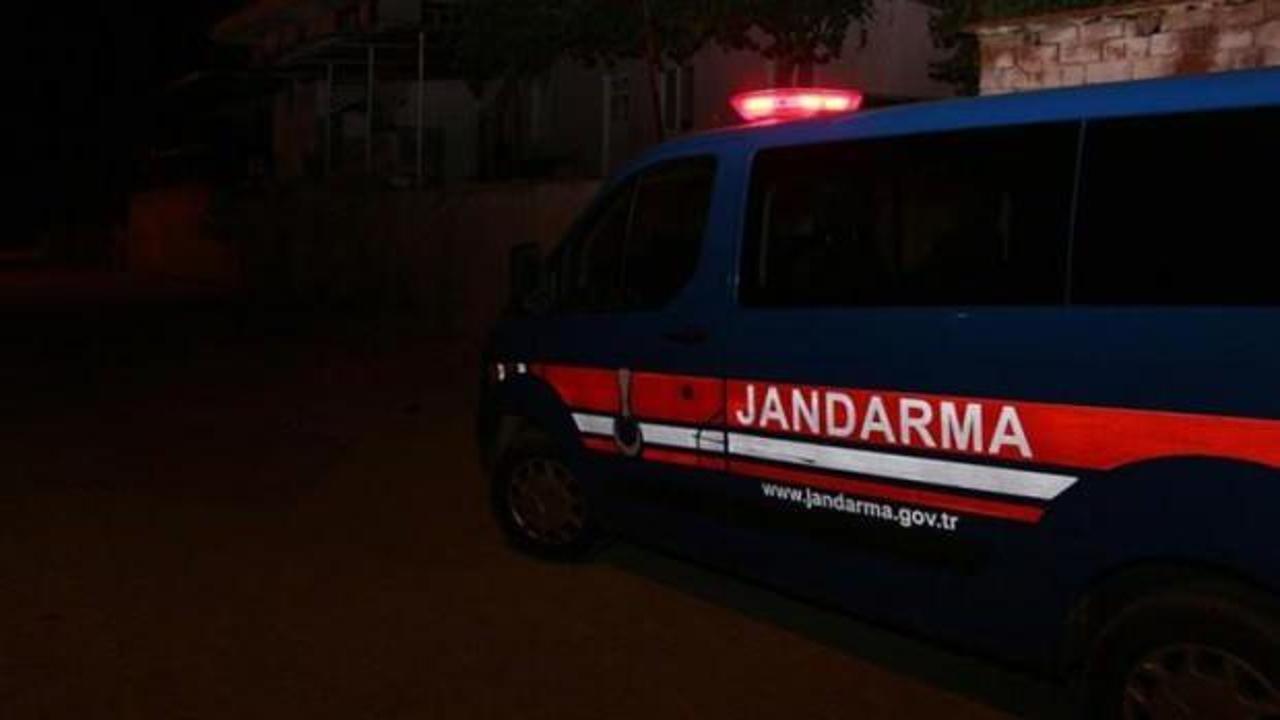 Eşi &ouml;ld&uuml; test pozitif &ccedil;ıktı! Mahalle karantinaya alındı