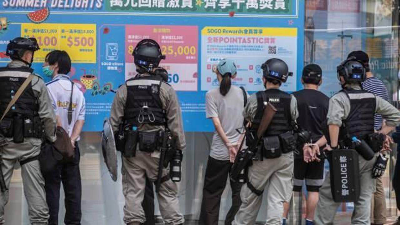 Hong Kong'da Ulusal Güvenlik Kanunu kapsamında ilk gözaltılar yapıldı