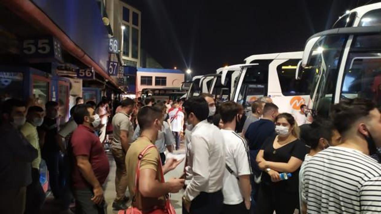 İstanbul Otogarında korkunç görüntüler: Asker uğurlaması sosyal mesafeyi unutturdu