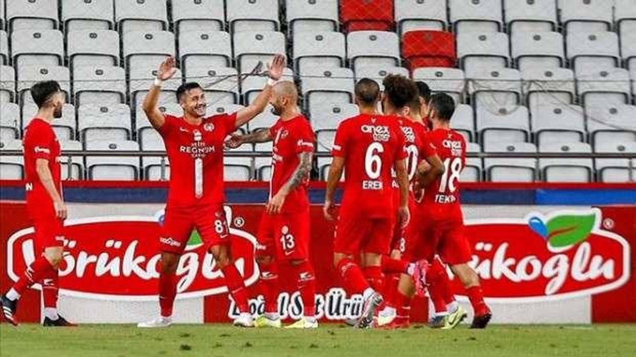 Antalyaspor Alanya'yı tek golle yıktı!