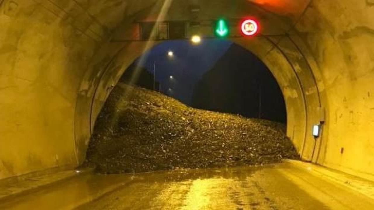 Artvin- Erzurum yolu heyelan sonucu kapandı
