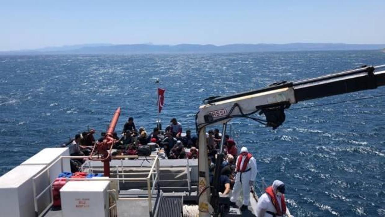 Ayvalık'ta 57 göçmen yakalandı