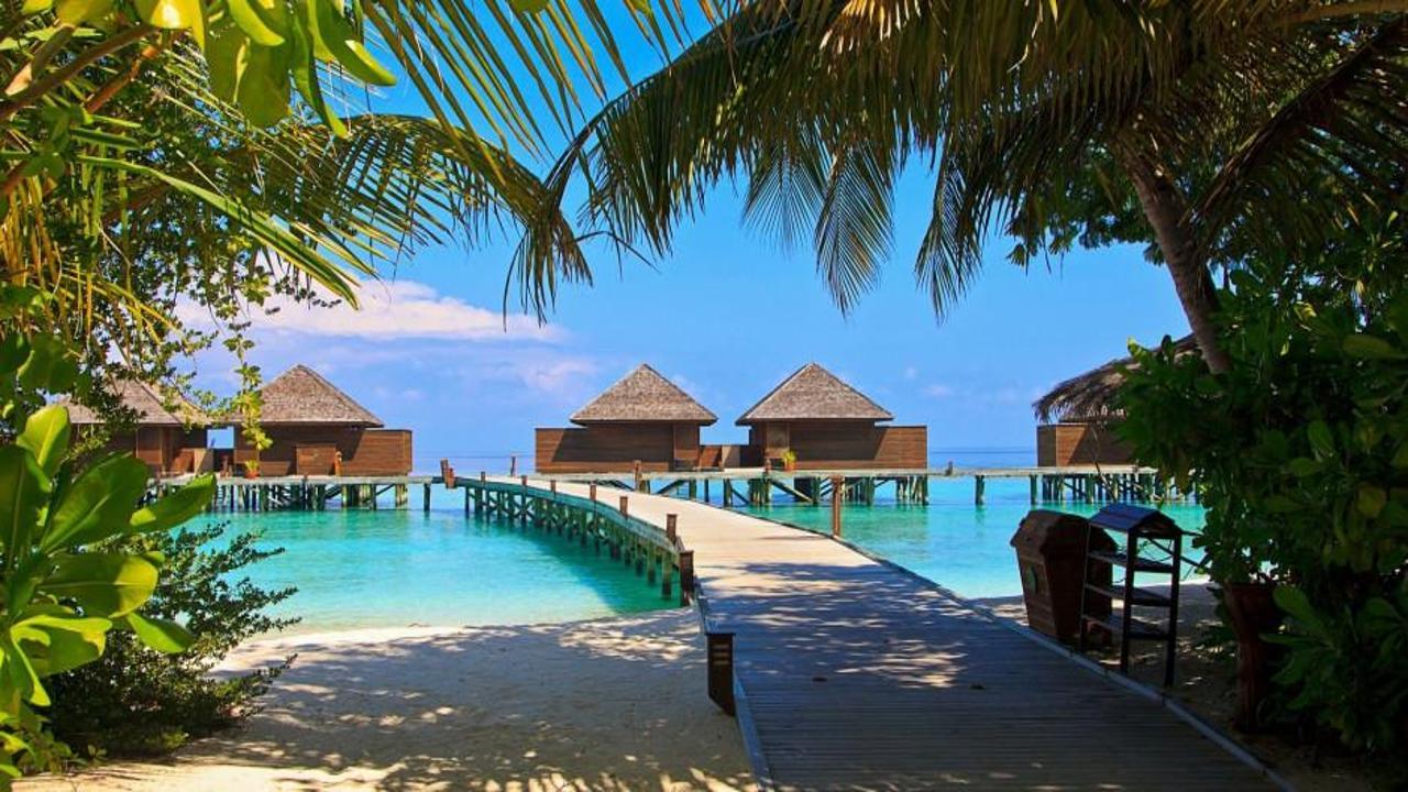 Maldivler kapılarını turistlere açıyor