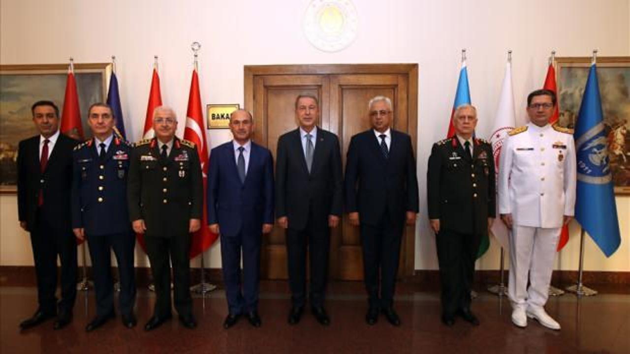 Bakan Akar, Nahçivan Ordu Komutanı Mustafayev'i kabul etti 