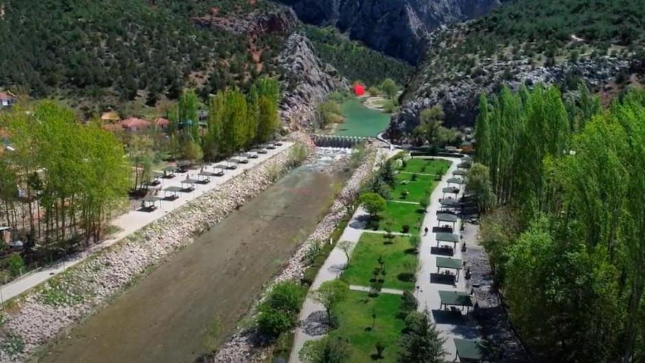 &Ccedil;orum'un doğa harikası İncesu Kanyonu
