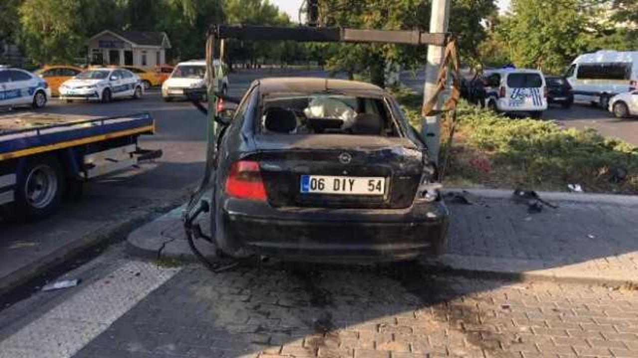 Ankara'da 2 otomobil çarpıştı: 4 yaralı