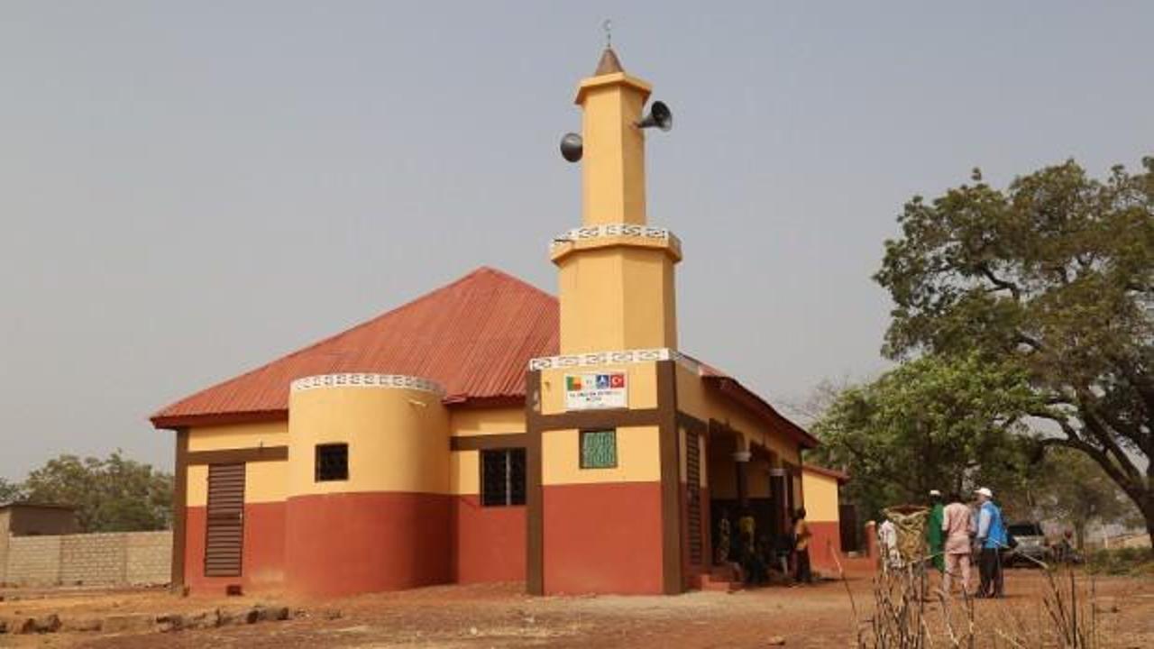 Benin'de halk İslamiyet'e koşuyor
