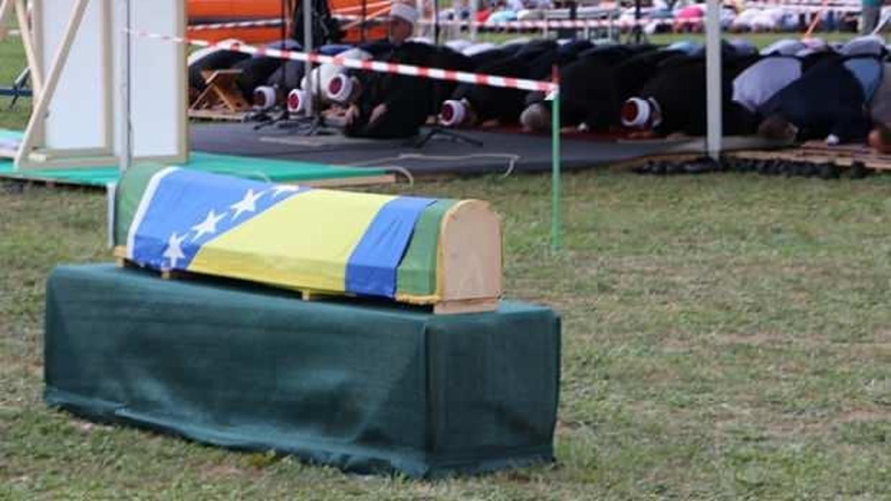 Bosna Hersek'teki katliamın 6 kurbanı daha toprağa verildi