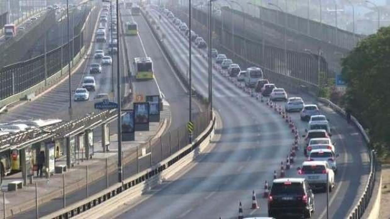 Haliç'te trafik yoğunluğu devam ediyor: Araç kuyrukları Edirnekapı'ya ulaştı