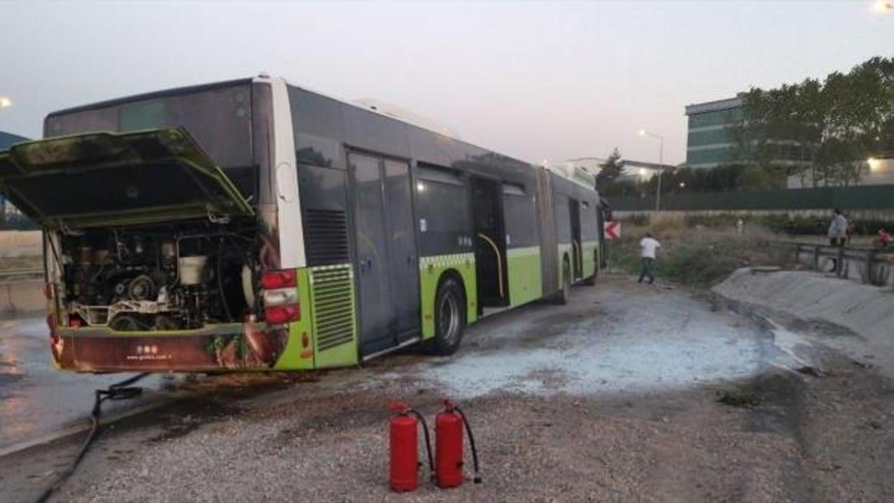 Kocaeli'de halk otobüsünde korkutan yangın