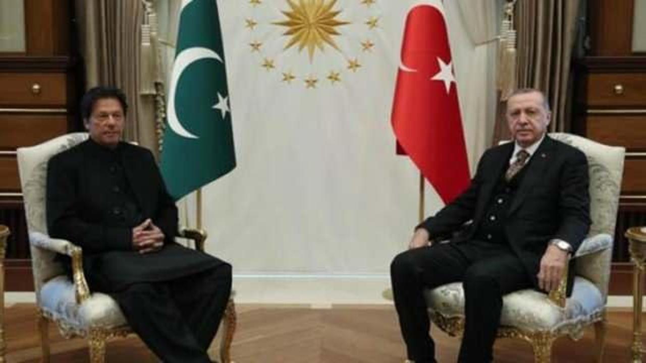 Pakistan Başbakanı Han, Ayasofya-i Kebir Camii kararı dolayısıyla Türkiye'yi kutladı