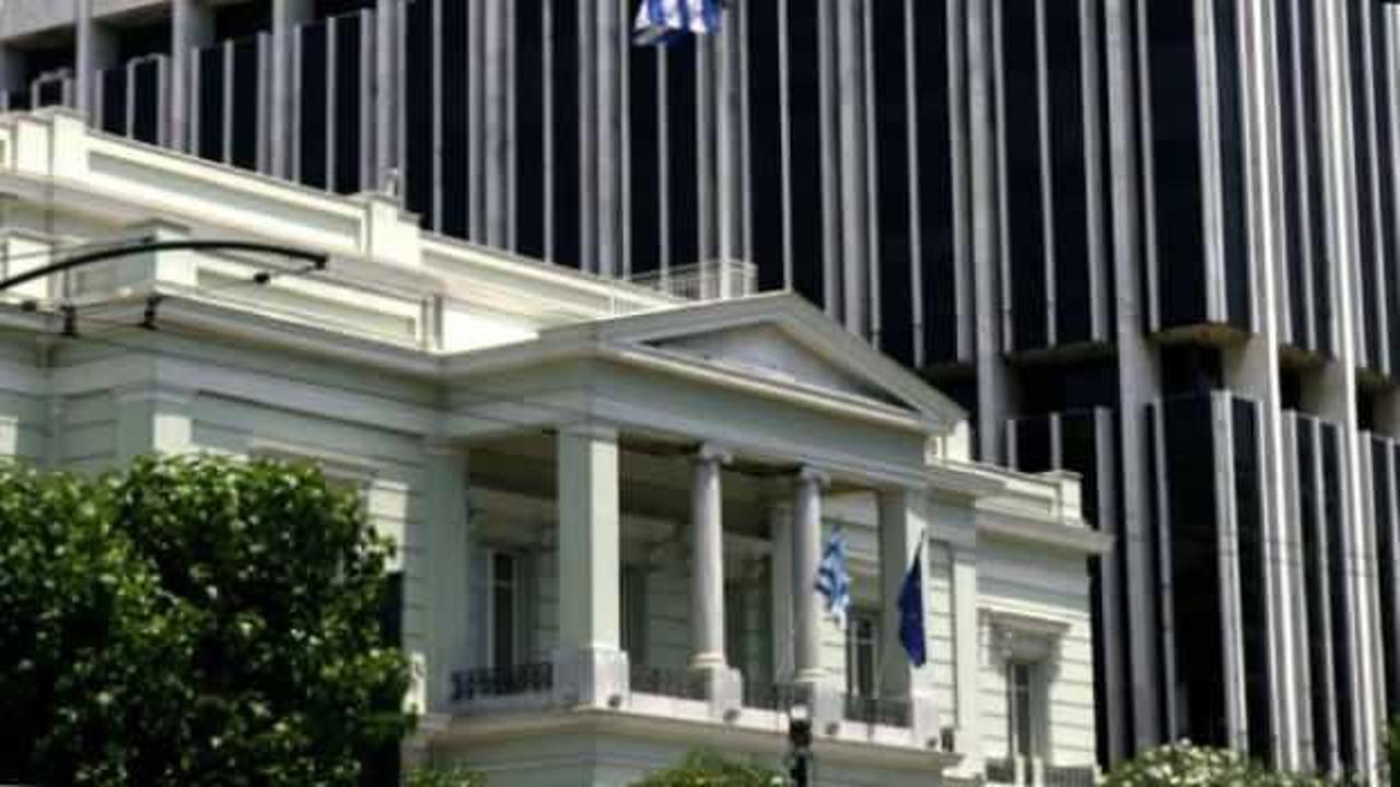 Yunanistan Dışişleri Bakanlığı Türk bayrağı yakılmasını kınadı