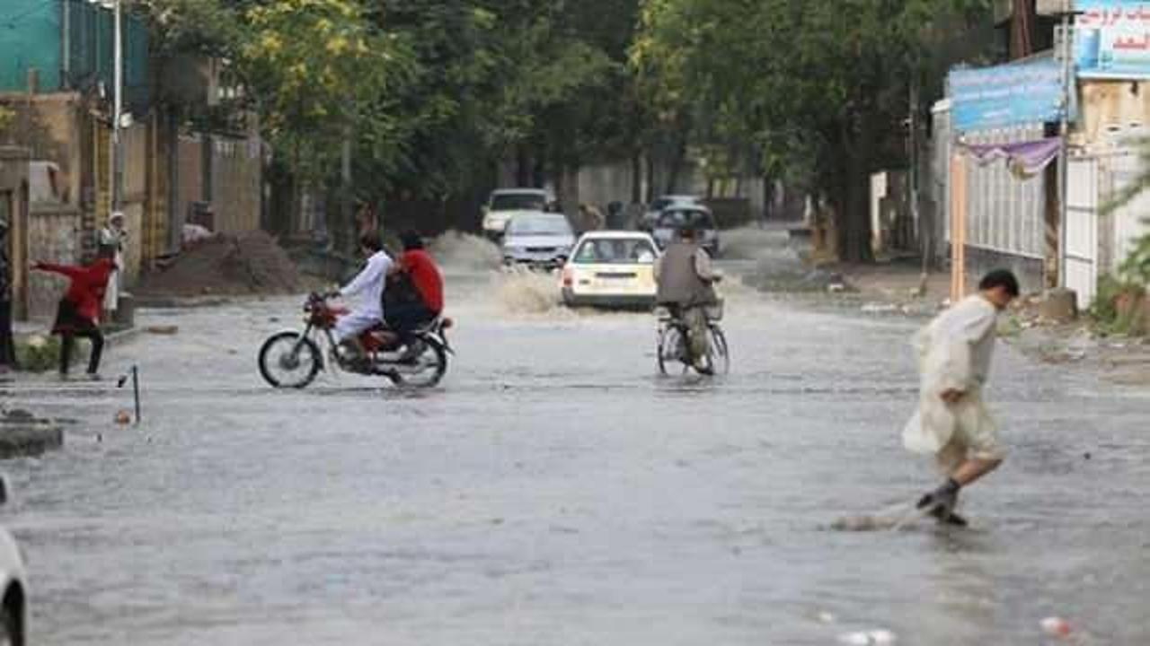 Afganistan'da sel nedeniyle 16 kişi hayatını kaybetti