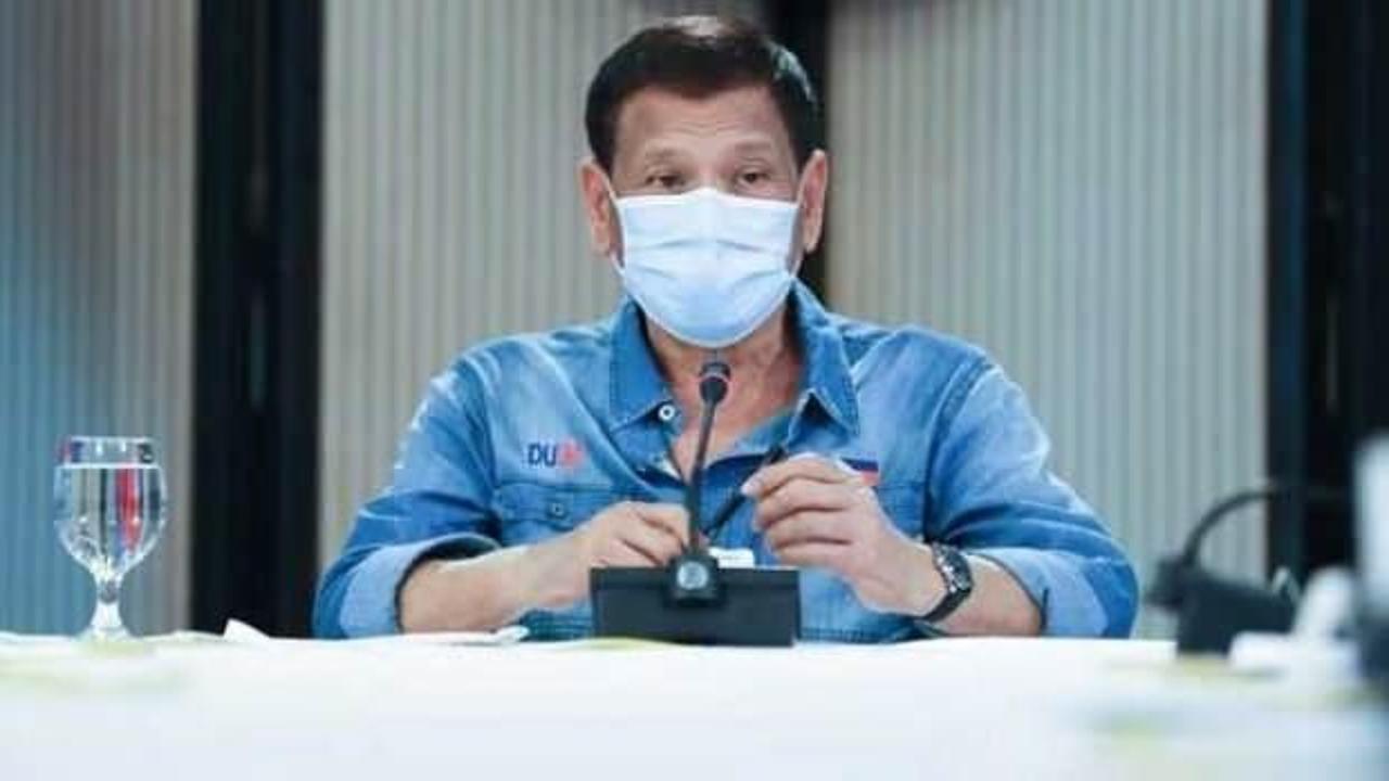 Duterte'den 'maskeleri benzinle dezenfekte etme' önerisi