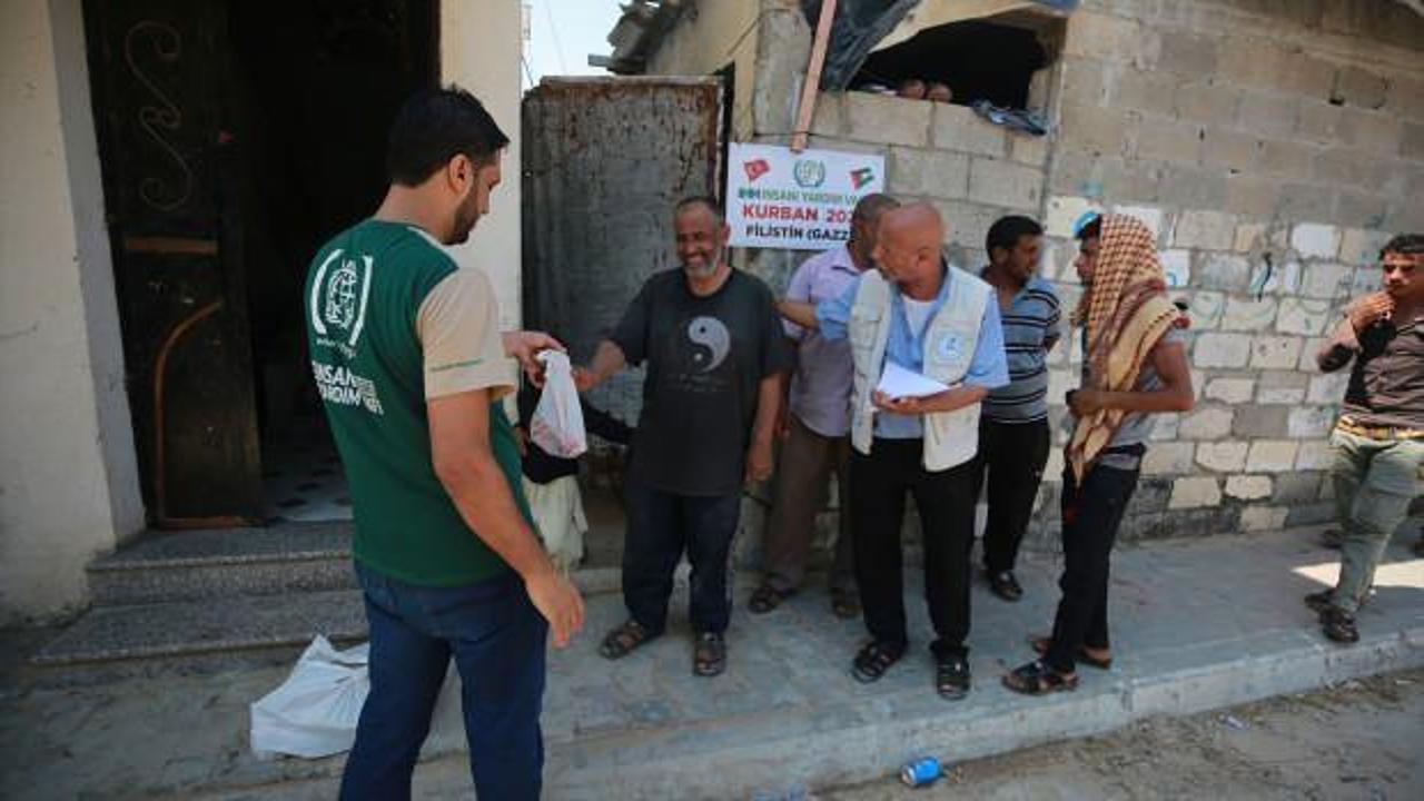 İHH'dan Gazze'de 4 bin 200 aileye kurban yardımı
