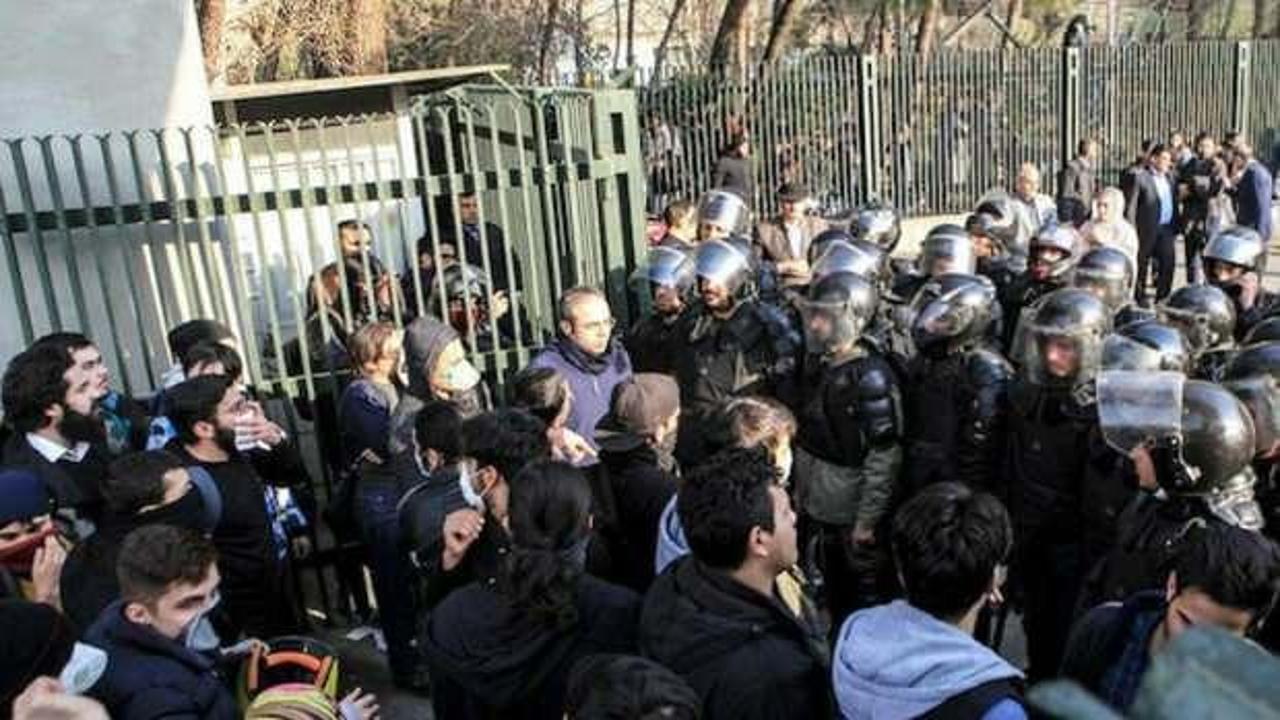 İran 15 Azeri’yi tutukladı