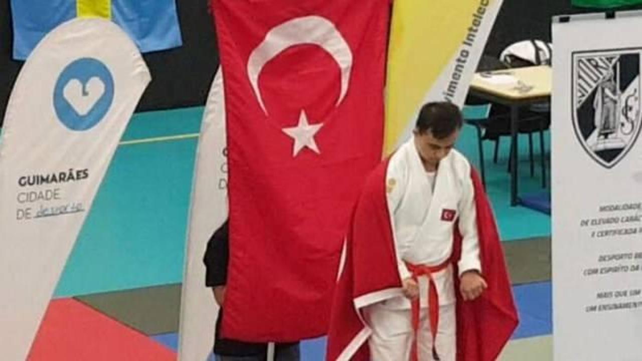 Talha Ahmet Erdem kimdir?