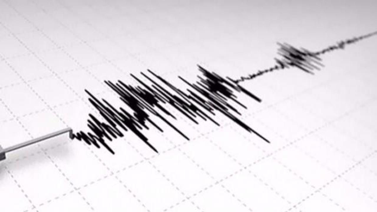 Amasya 3.2'lik depremle sarsıldı