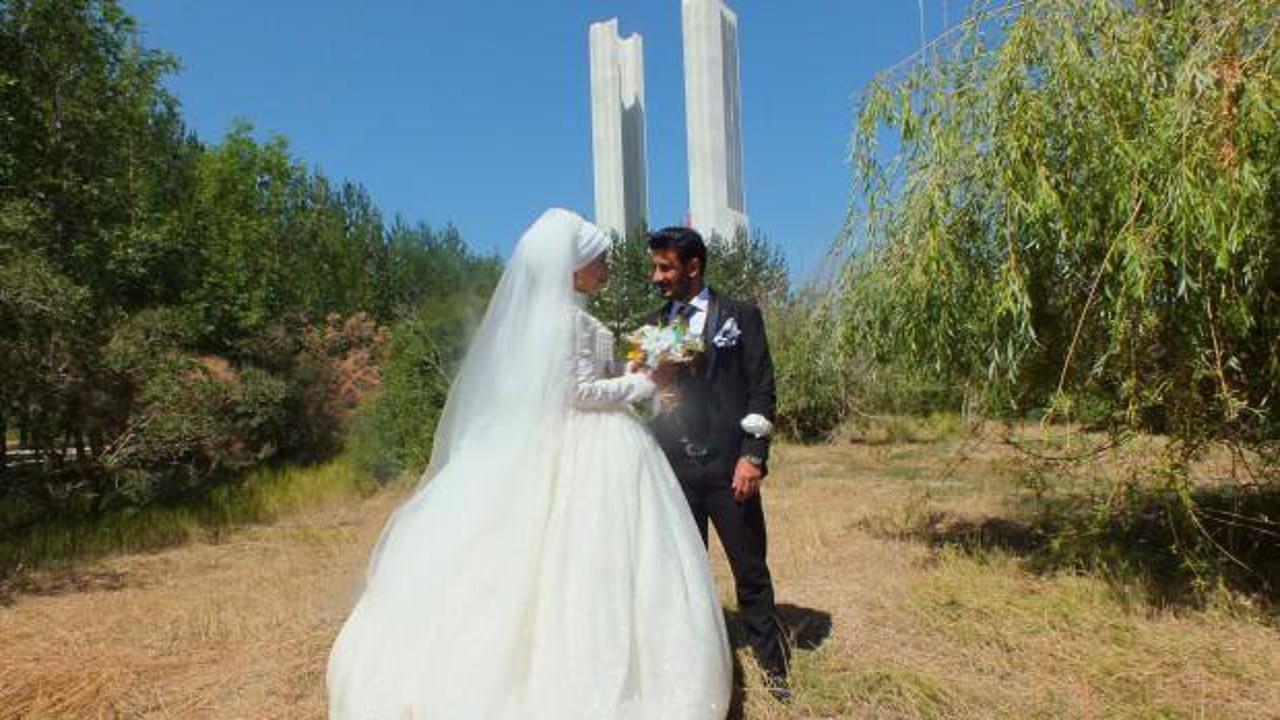 Evli &ccedil;iftlerden Malazgirt&rsquo;teki tarihi mekanlara ilgi
