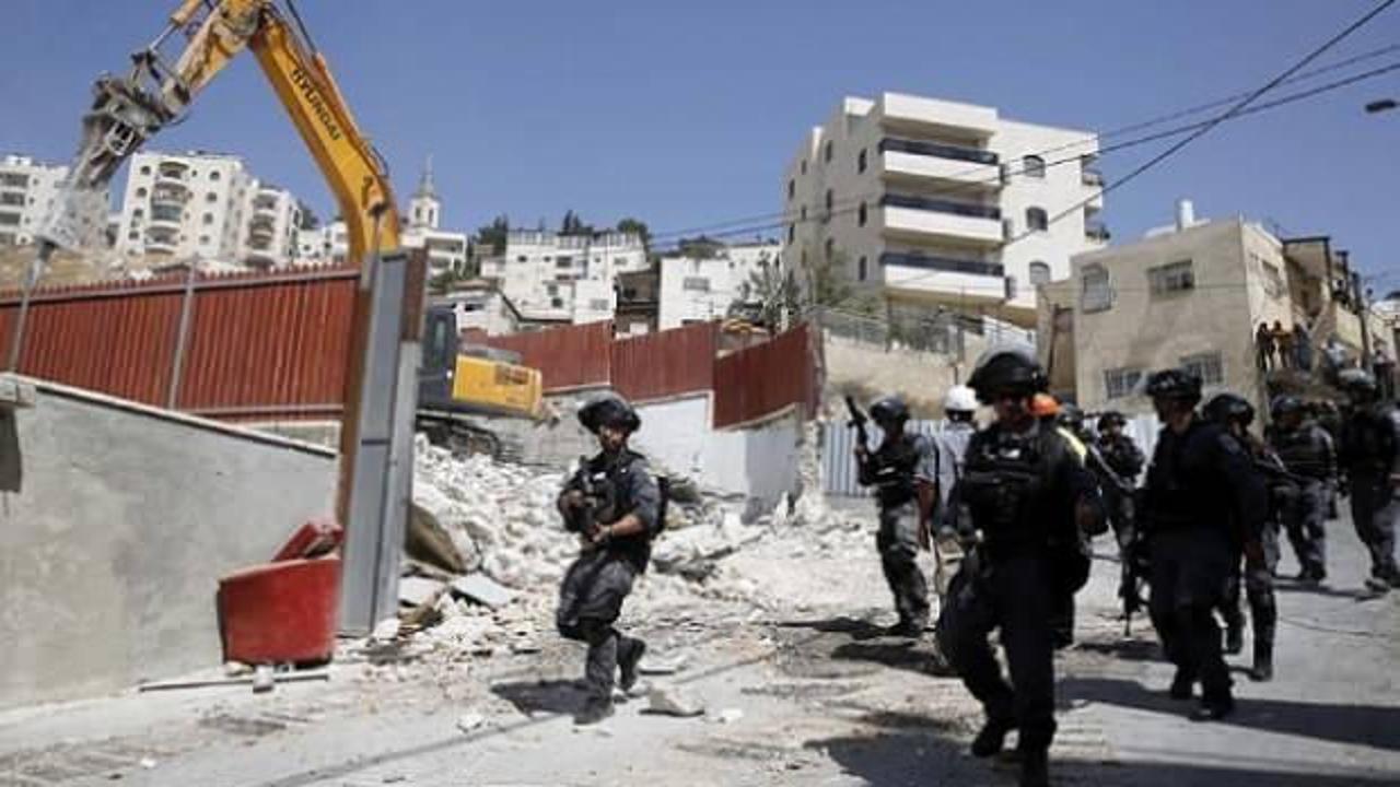 İsrail, Filistinlilere ait evleri yıkmaya devam ediyorc