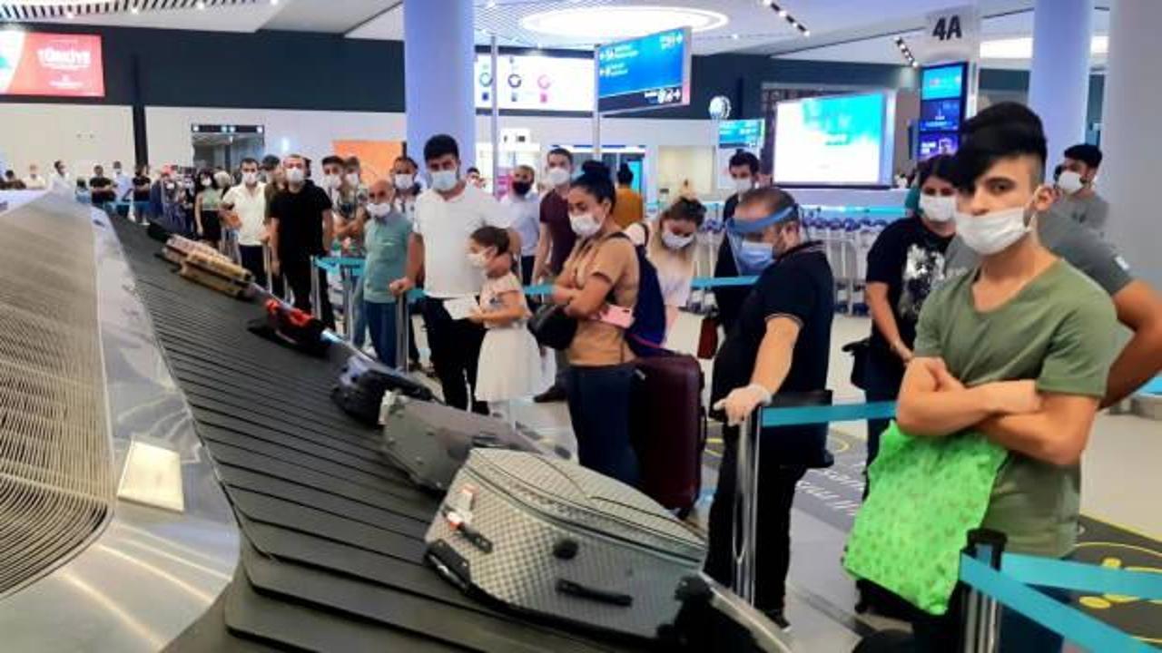 İstanbul Havalimanı'nda bayram tatili dönüş hareketliliği