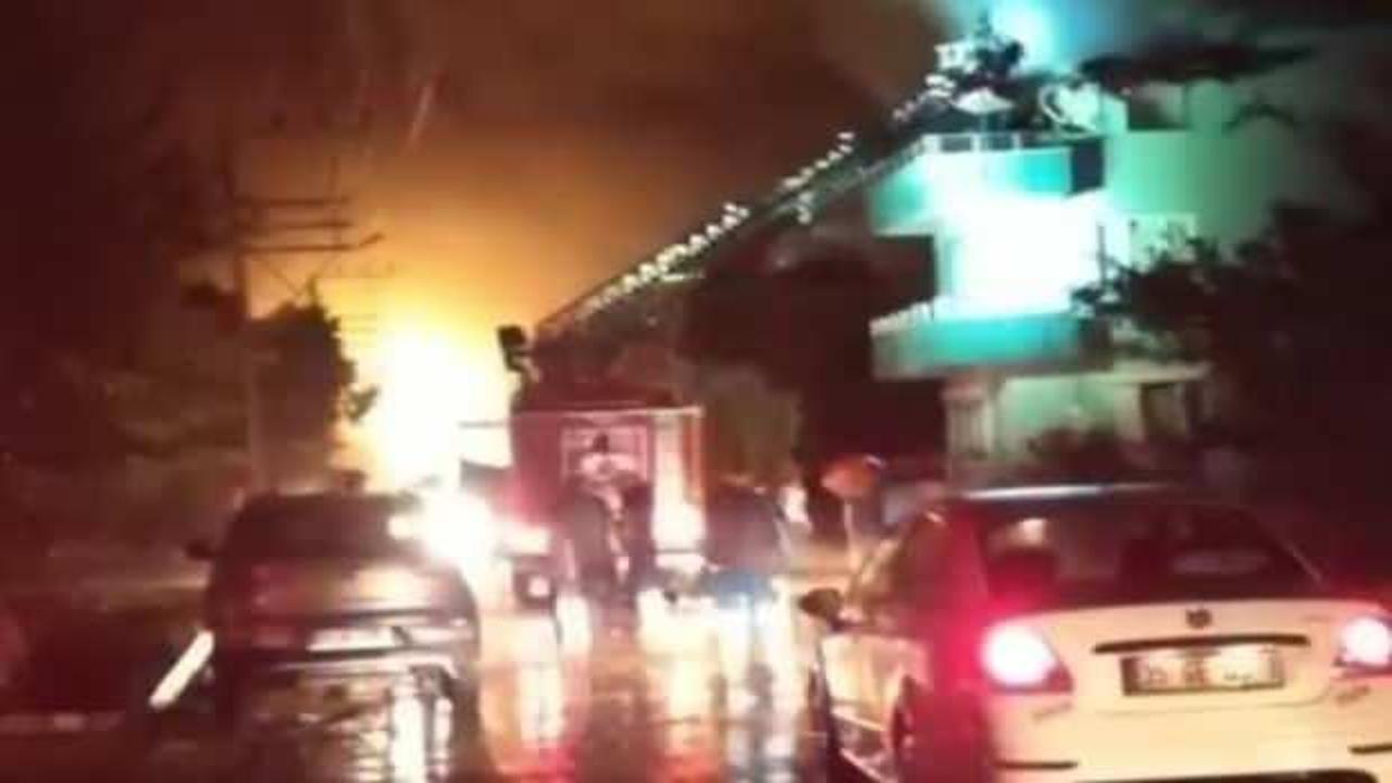 İzmir'de yıldırım düşen evde yangın çıktı