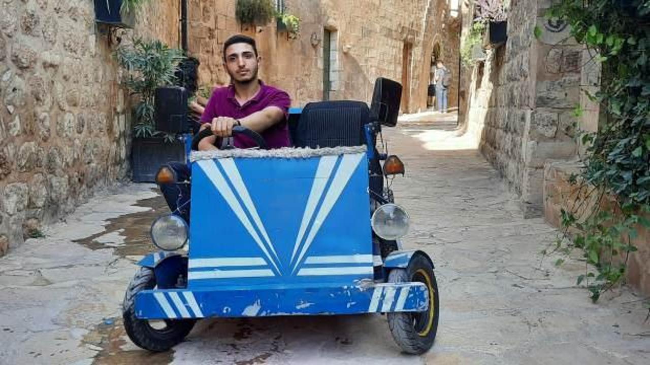 Mardin'de harçlıklarıyla aldığı hurdalardan araba yaptı