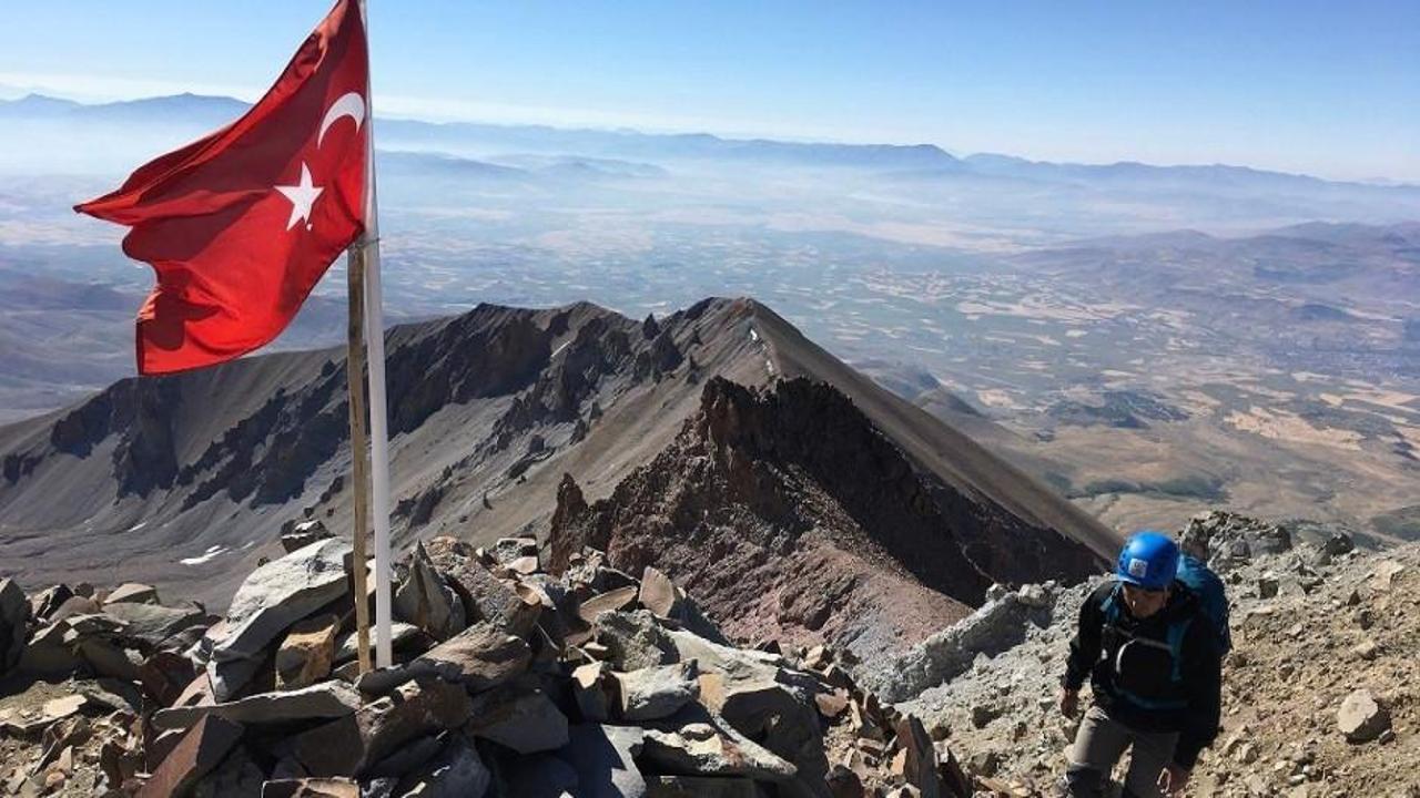 Türkiye'de ilk kez Erciyes'te zirve tırmanışları başladı