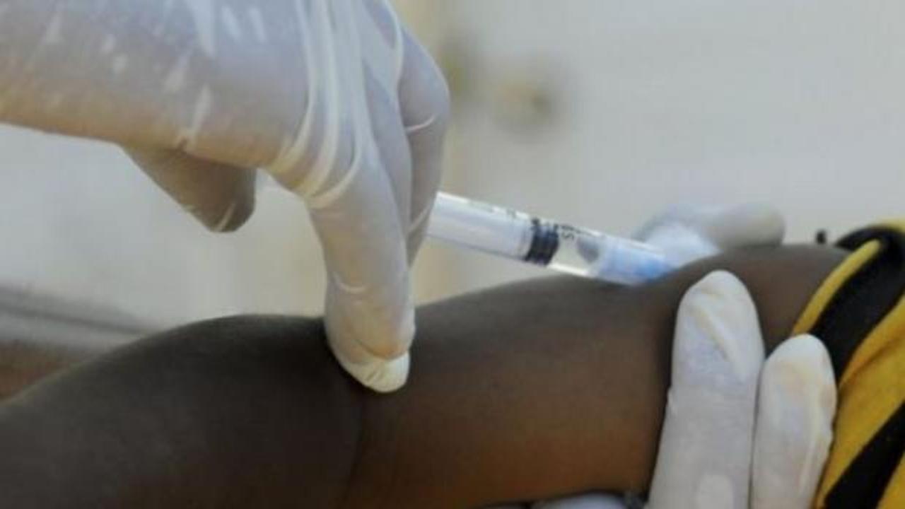 İngiliz üniversitesinin Kovid-19 aşısı Uganda'da da denenecek