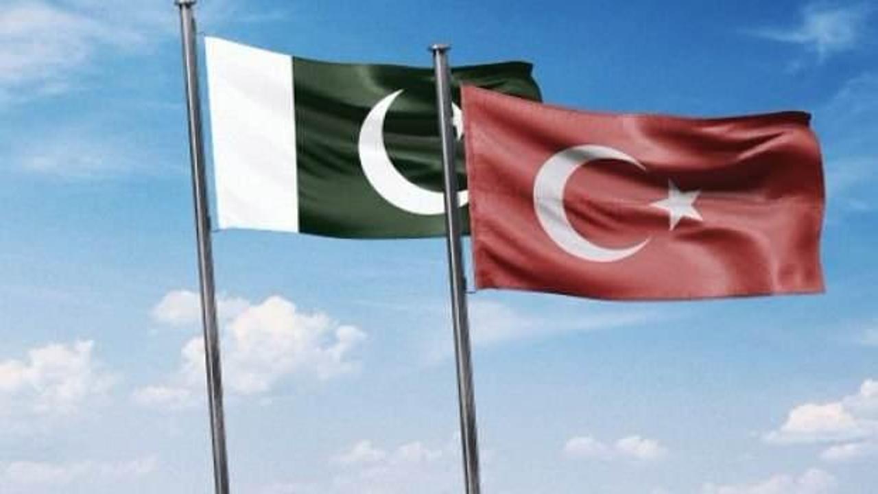 Pakistan bağımsızlığının 73. yılını kutladı