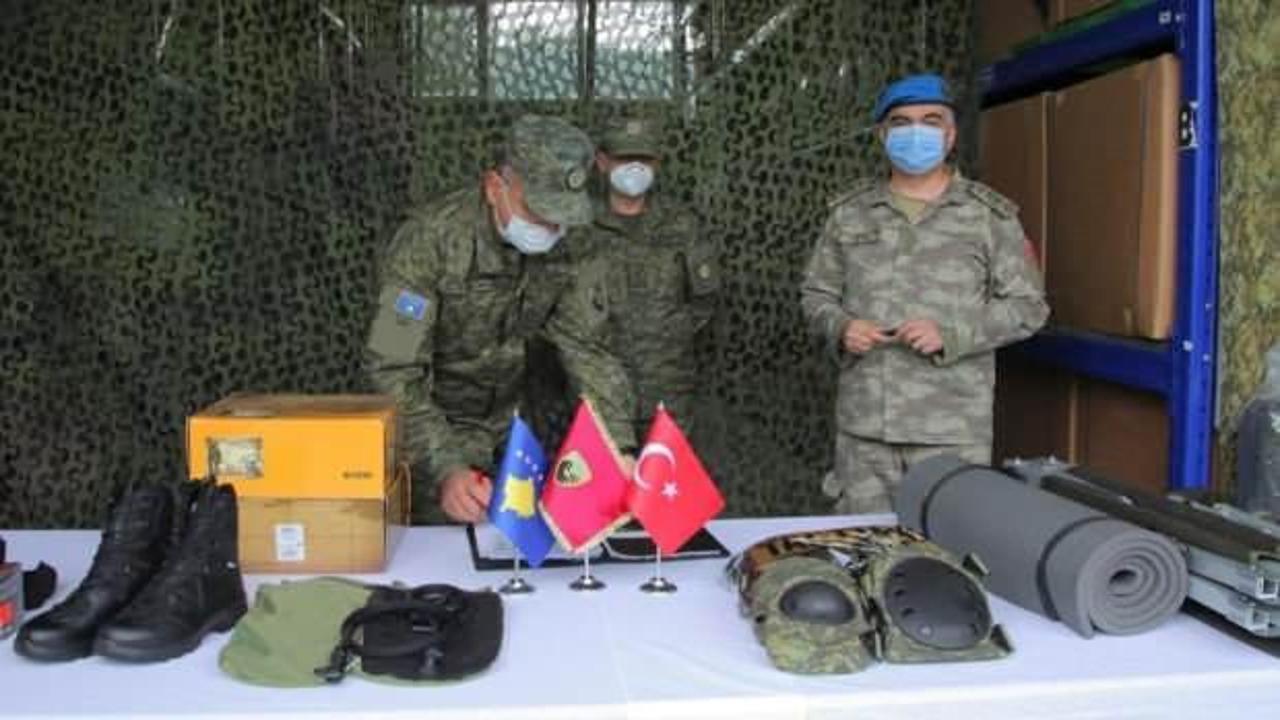 İmzalar atıldı: Türkiye, Kosova Ordusuna hibe etti