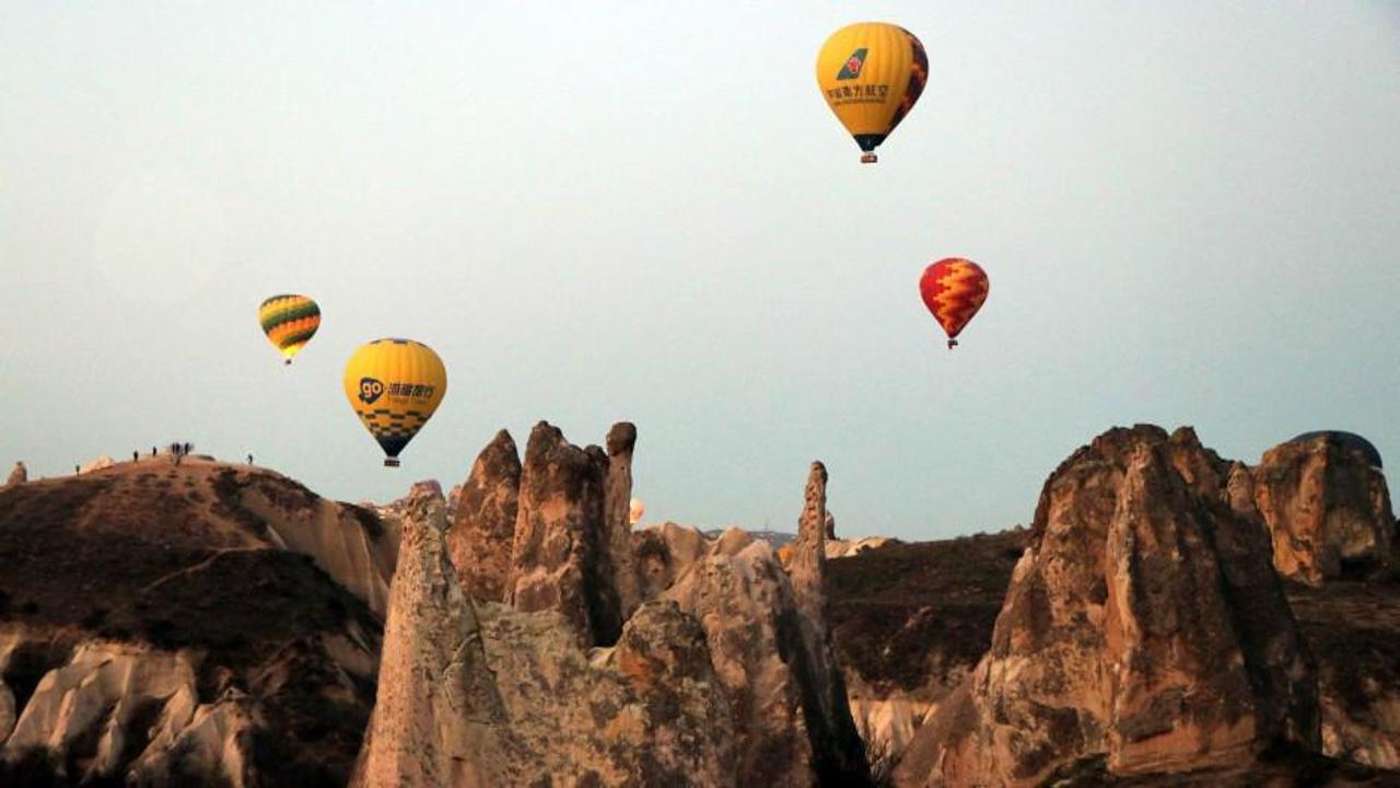 Kapadokya'nın balonları yeniden gökyüzüyle buluşuyor.