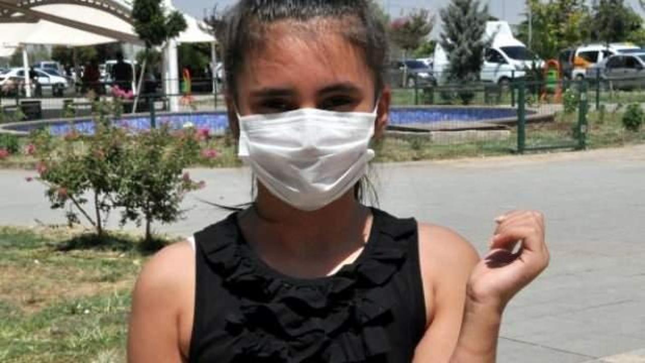 Kazan devrilmesiyle elleri ve kollarında yanıklar oluşan Zeynep, yardım istiyor