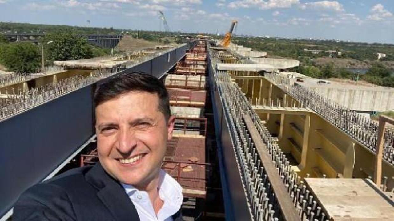 Zelenskiy, Türk şirketinin yaptığı köprü inşaatını gezip selfie çekti