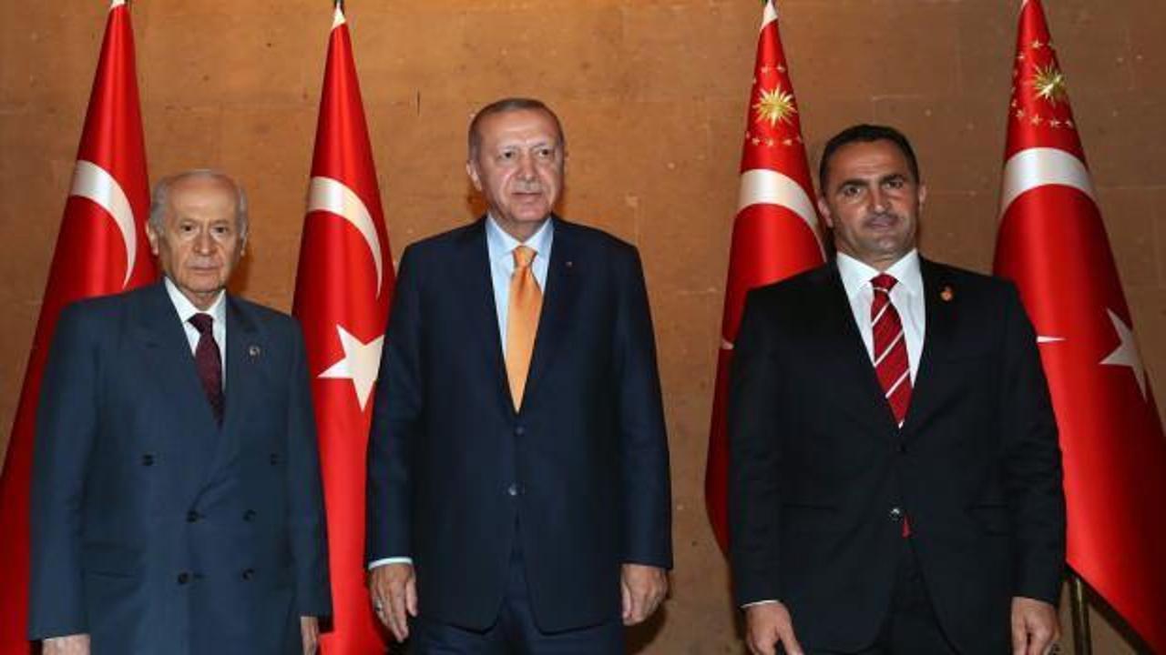 Başkan Erdoğan, Ahlat'ta gençlerle akşam yemeğinde buluştu