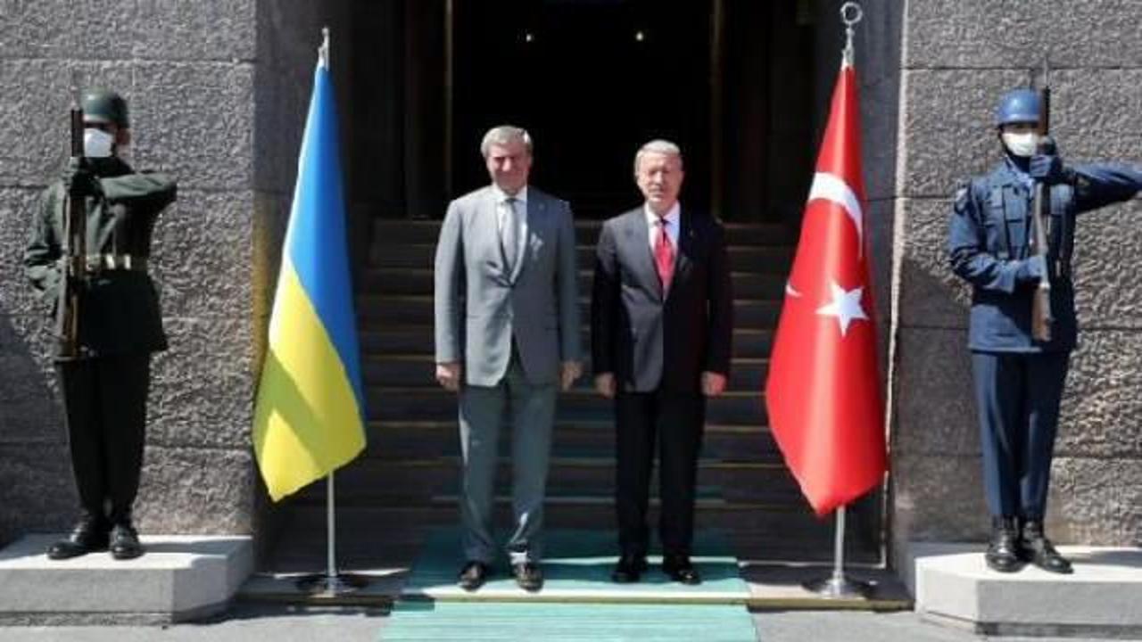 Bakan Akar, Ukrayna Başbakan Yardımcısı Urisky ile görüştü