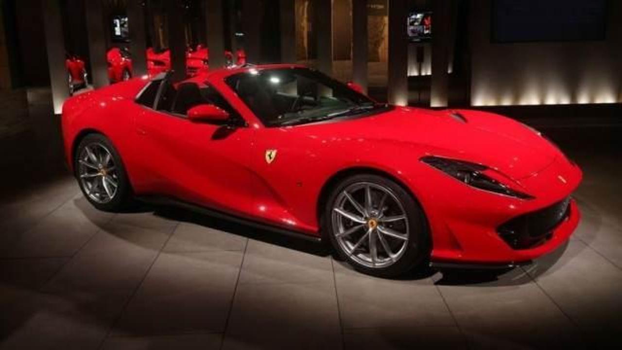 Ferrari'nin ilk elektrikli modeli yakında tanıtılacak